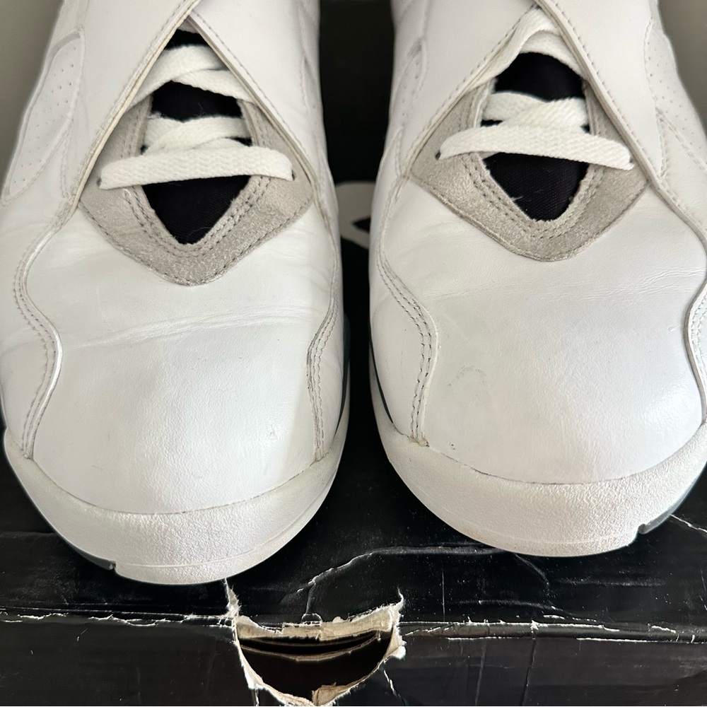 Air Jordan 8 Retro 'Bugs Bunny' 2013 White / Black/ True Red - Picture 9 of 13